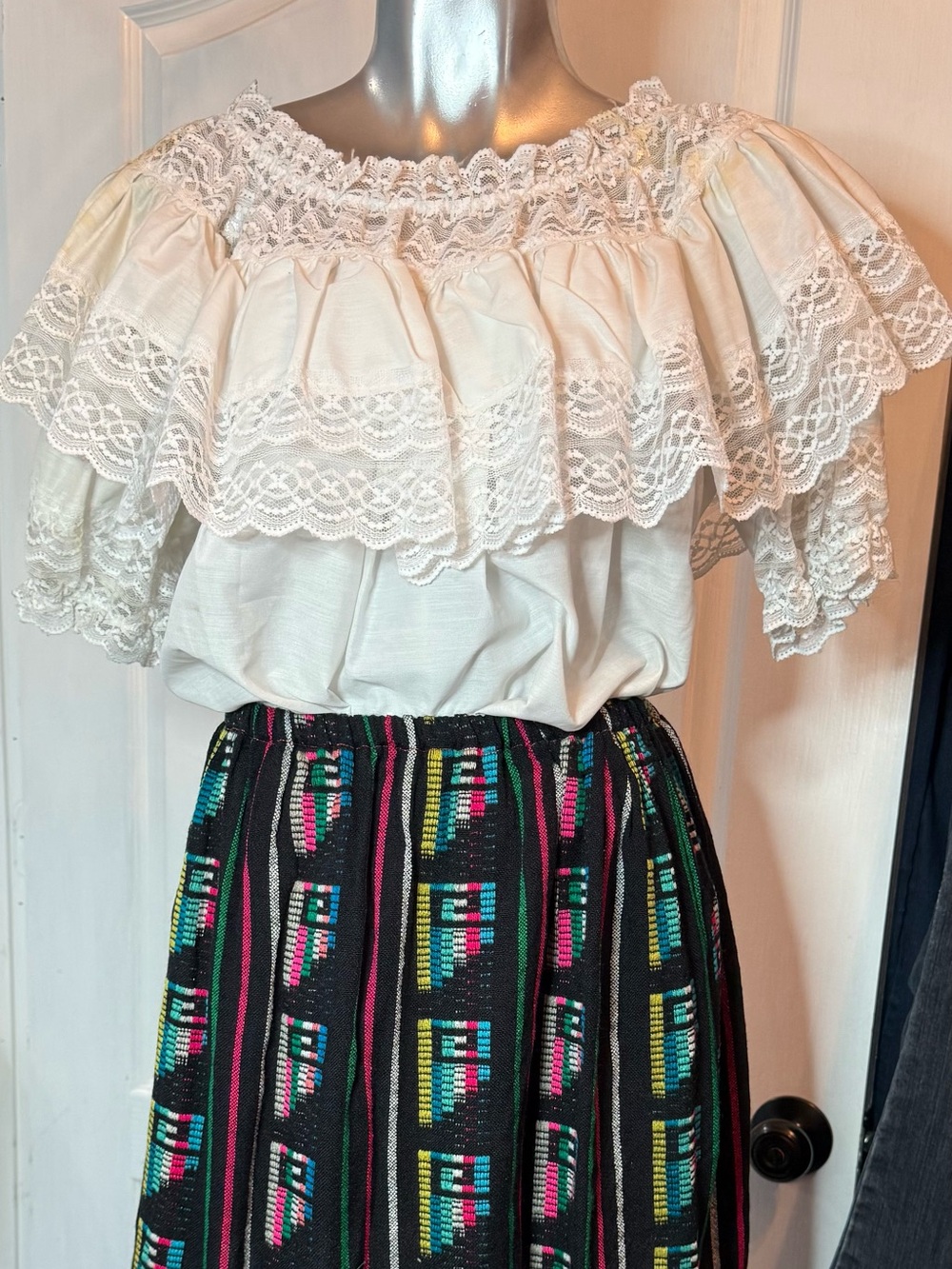 Black Multicolor Tiered Midi Skirt with Lace Trim